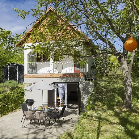 Oereghegy Kis Haz By Interhome بيت للعطل